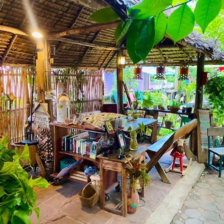 Thai Guesthouse Kanchanaburi Exterior photo